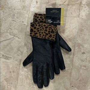 NWT Olive & Pique ‎ Nappa Leather Black Gloves with Leopard Print Cuff